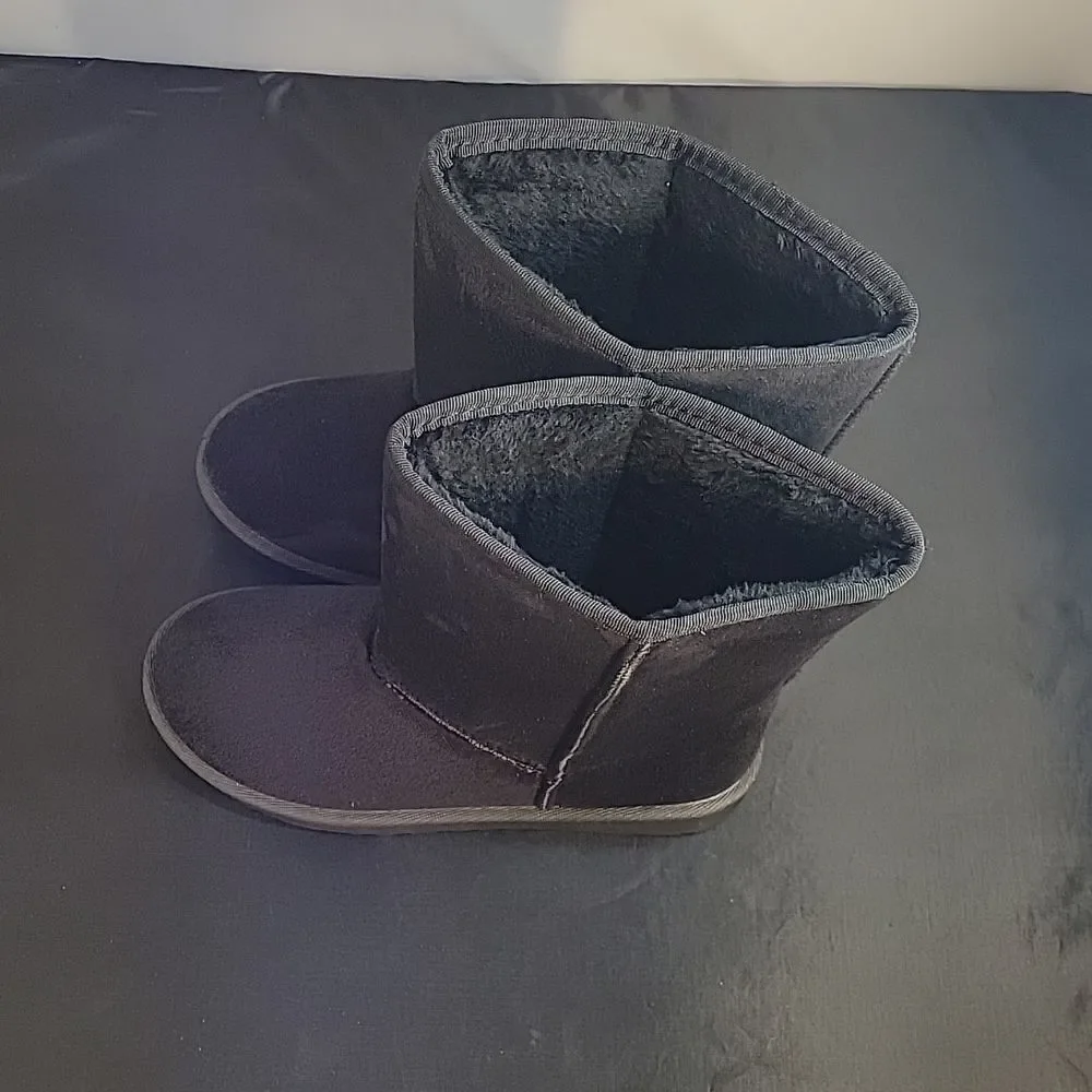 BRAND NEW SBVP PILEDLINED WEATHER SUEDE BOOTIES